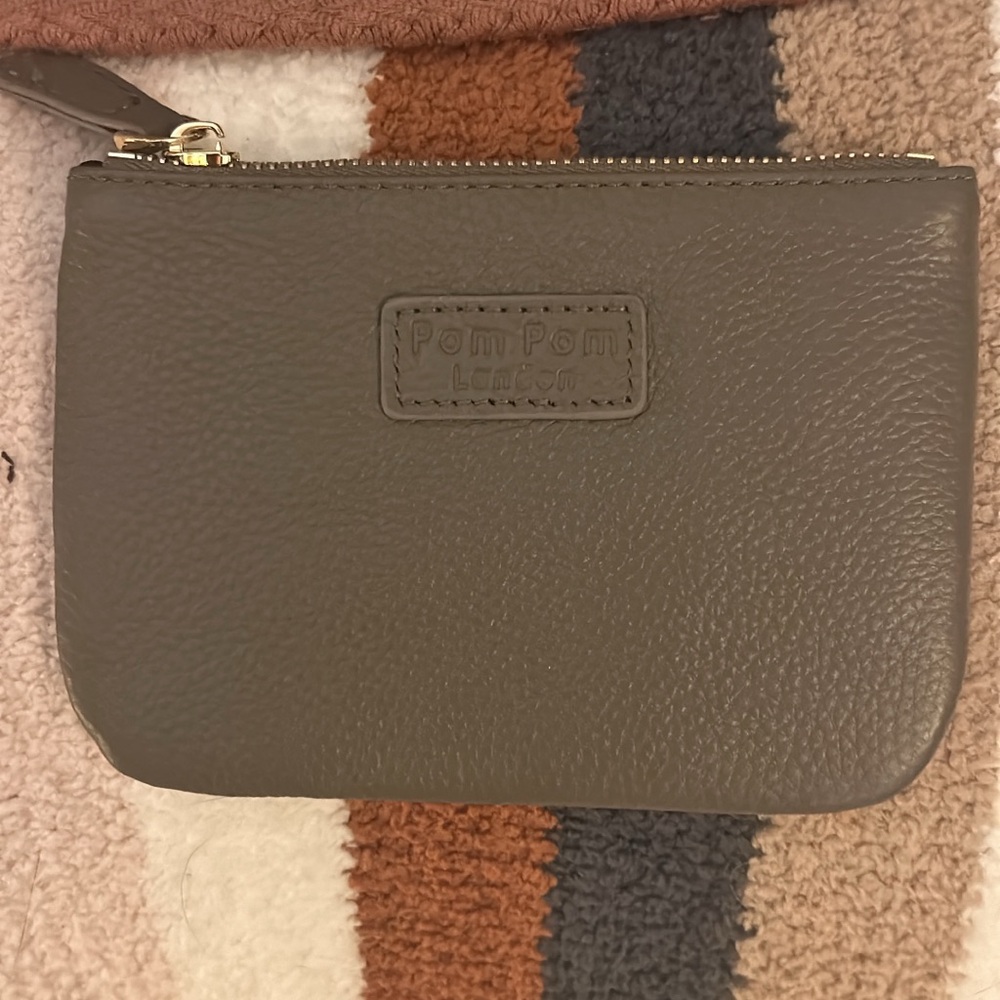 Pom-pom London zipper pouch